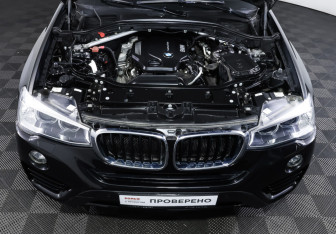 Подержанный автомобиль BMW X4 2017 года (9 фото)