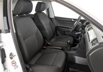 Подержанный автомобиль Skoda Rapid Liftback 2019 года (24 фото)