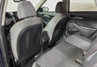 Подержанный автомобиль Kia Seltos 2020 года (15 фото)