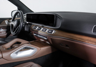 Подержанный автомобиль Mercedes-Benz GLE 2024 года (9 фото)