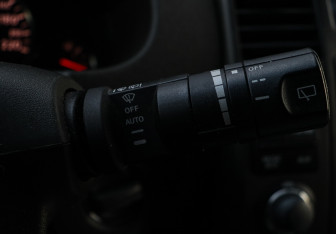 Подержанный автомобиль Nissan Pathfinder 2012 года (17 фото)