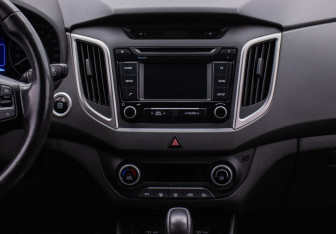 Подержанный автомобиль Hyundai Creta 2018 года (14 фото)