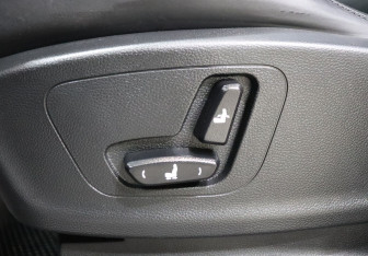 Подержанный автомобиль Chevrolet Captiva 2022 года (12 фото)