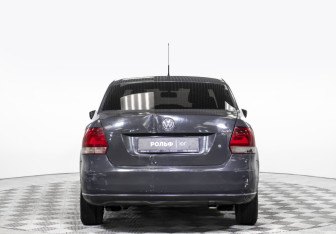 Подержанный автомобиль Volkswagen Polo Sedan 2011 года (6 фото)