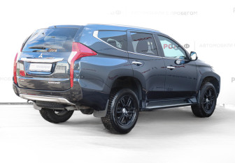 Подержанный автомобиль Mitsubishi Pajero Sport 2019 года (5 фото)