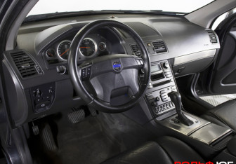Подержанный автомобиль Volvo XC90 2011 года (20 фото)