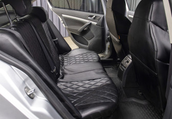 Подержанный автомобиль Skoda Octavia Liftback 2012 года (12 фото)