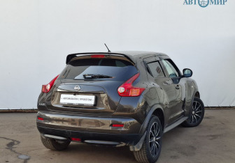 Подержанный автомобиль Nissan Juke 2013 года (5 фото)