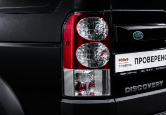 Подержанный автомобиль Land Rover Discovery 2013 года (16 фото)