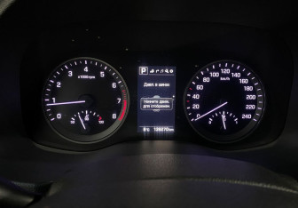 Подержанный автомобиль Hyundai Tucson 2016 года (9 фото)