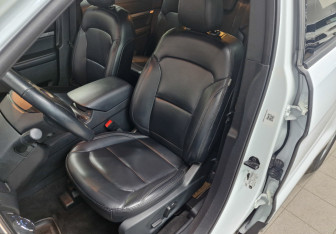 Подержанный автомобиль Ford Explorer 2019 года (20 фото)