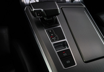 Подержанный автомобиль Audi A7 2019 года (23 фото)