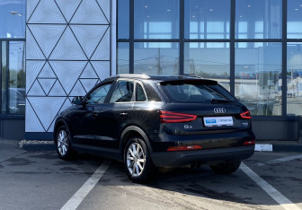 Подержанный автомобиль Audi Q3 2013 года (7 фото)