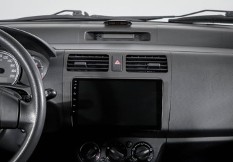 Подержанный автомобиль Suzuki Swift Hatchback 2007 года (13 фото)