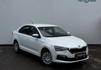 Подержанный автомобиль Skoda Rapid Liftback 2021 года (3 фото)