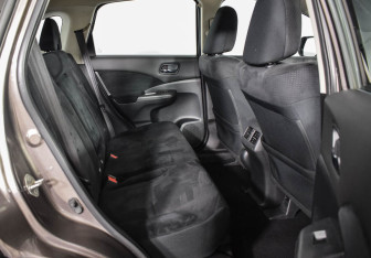 Подержанный автомобиль Honda CR-V 2012 года (8 фото)