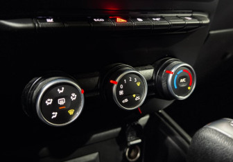 Подержанный автомобиль Renault Arkana 2019 года (20 фото)