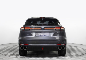 Подержанный автомобиль Changan UNI-K 2023 года (6 фото)