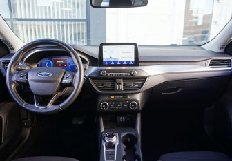 Подержанный автомобиль Ford Focus Wagon 2020 года (12 фото)