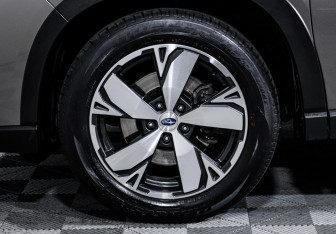 Подержанный автомобиль Subaru Forester Suv 2020 года (15 фото)