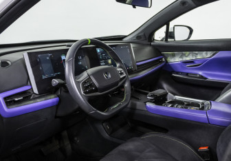 Подержанный автомобиль Changan UNI-T 2023 года (10 фото)