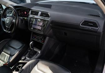 Подержанный автомобиль Volkswagen Tiguan 2019 года (7 фото)