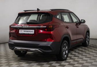 Подержанный автомобиль Kia Seltos 2021 года (5 фото)