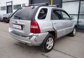 Подержанный автомобиль Kia Sportage 2008 года (5 фото)