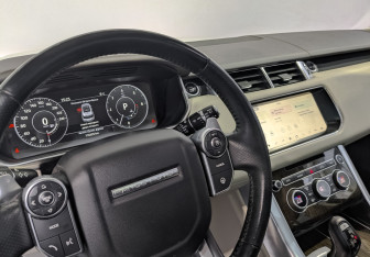 Подержанный автомобиль Land Rover Range Rover Sport 2017 года (30 фото)