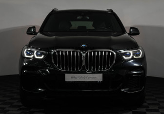 Подержанный автомобиль BMW X5 2021 года (23 фото)