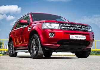 Подержанный автомобиль Land Rover Freelander 2013 года (3 фото)