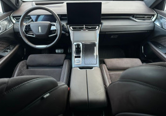 Подержанный автомобиль Wey 05 2023 года (11 фото)