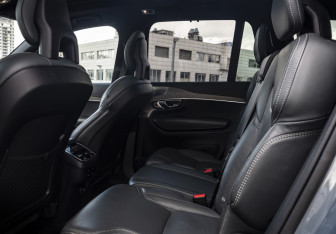 Подержанный автомобиль Volvo XC90 2019 года (21 фото)