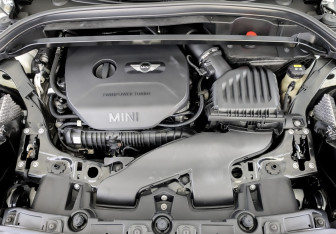 Подержанный автомобиль MINI Countryman 2018 года (9 фото)