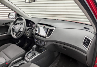 Подержанный автомобиль Hyundai Creta 2020 года (11 фото)