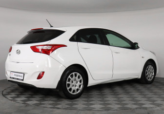 Подержанный автомобиль Hyundai i30 Hatchback 2013 года (5 фото)