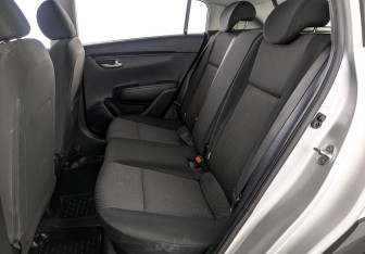 Подержанный автомобиль Kia Rio Hatchback 2021 года (11 фото)