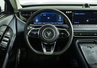 Подержанный автомобиль Voyah Free 2023 года (12 фото)