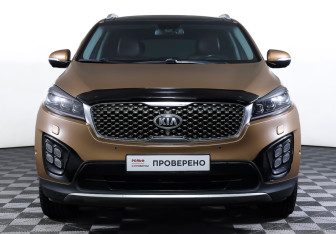 Подержанный автомобиль Kia Sorento 2017 года (2 фото)