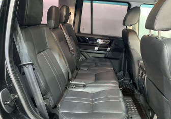 Подержанный автомобиль Land Rover Discovery 2015 года (10 фото)