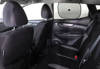 Подержанный автомобиль Nissan Qashqai 2020 года (12 фото)