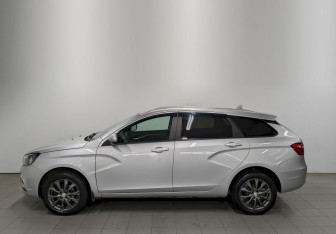 Подержанный автомобиль LADA (ВАЗ) Vesta Wagon 2019 года (8 фото)