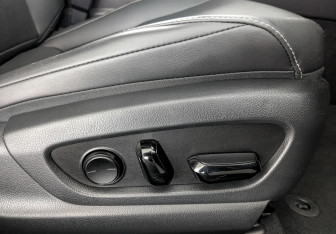 Подержанный автомобиль Lexus ES 2021 года (28 фото)