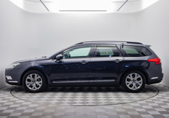 Подержанный автомобиль Citroen C5 Wagon 2011 года (2 фото)