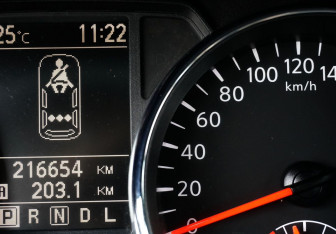 Подержанный автомобиль Nissan Qashqai 2012 года (15 фото)