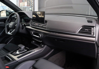 Подержанный автомобиль Audi Q5 2025 года (7 фото)