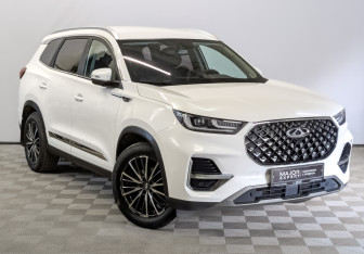 Подержанный автомобиль Chery Tiggo 8 Pro 2021 года (3 фото)