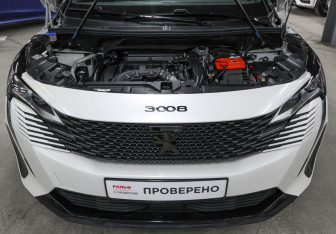 Подержанный автомобиль Peugeot 3008 2021 года (8 фото)