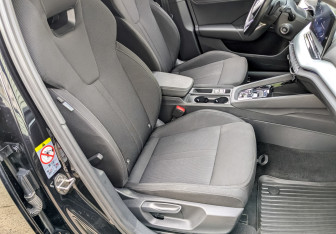 Подержанный автомобиль Skoda Octavia Liftback 2022 года (22 фото)