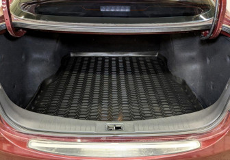 Подержанный автомобиль Nissan Almera Sedan 2013 года (10 фото)